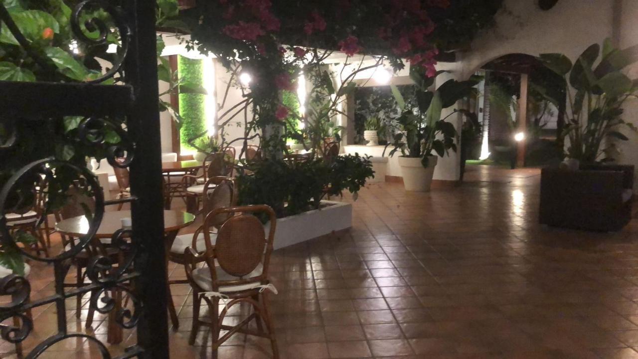 Hotel Redebora Torregrotta Exteriér fotografie